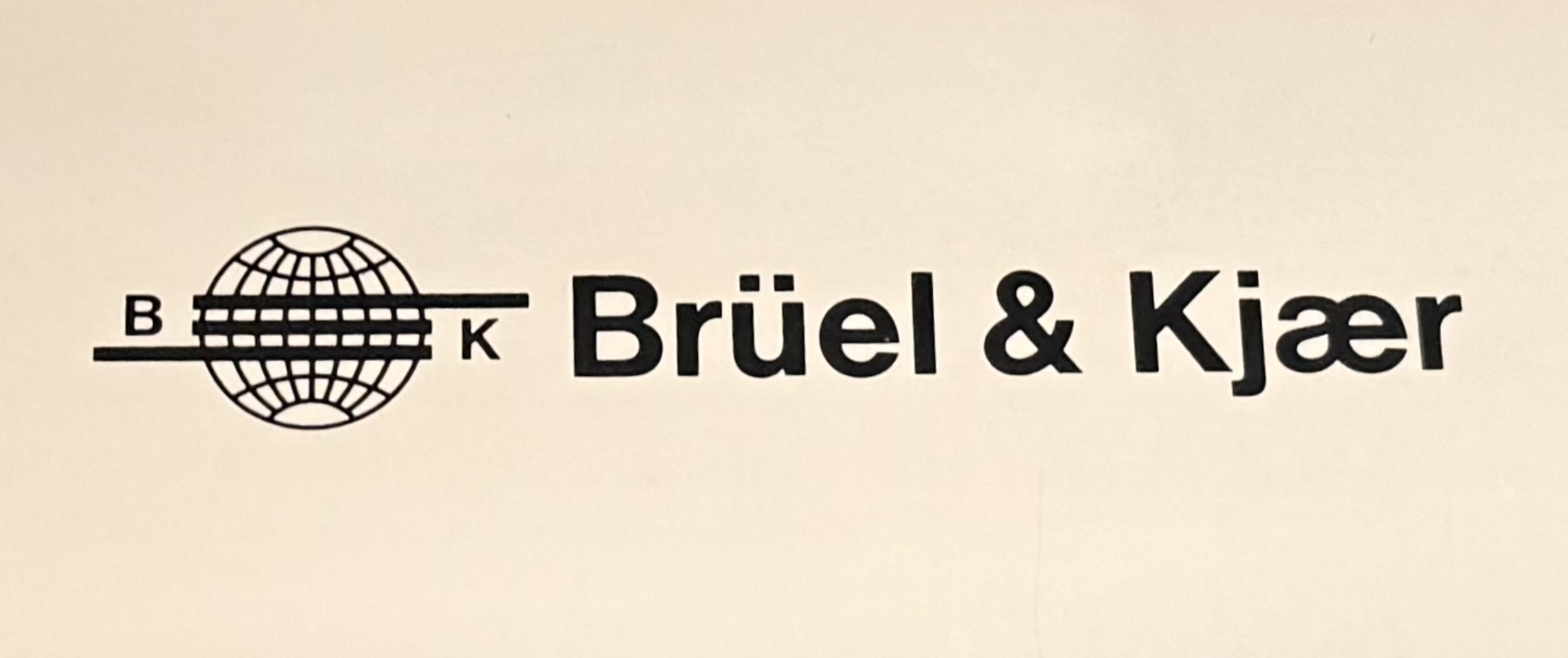 Brüel & Kjær 29HE 19" rack