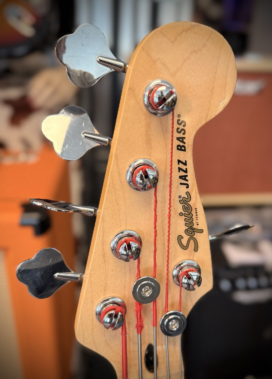 Squier Jazz bass V 5 snarige basgitaar