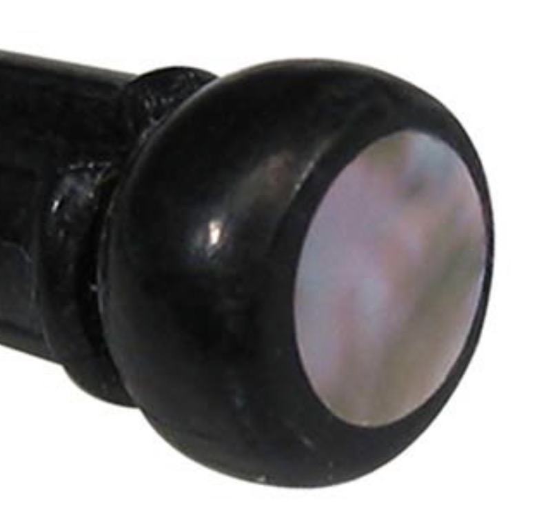 Blackhorn Black 'n pearl 5mm Kamstekker zwart met stip