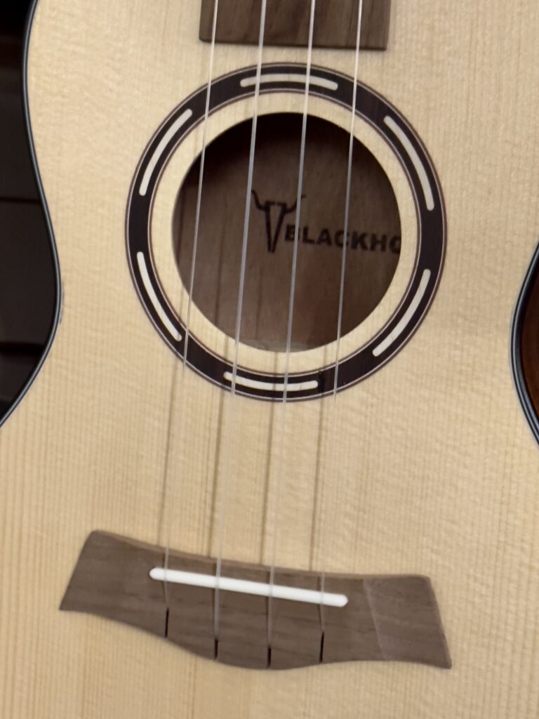 Blackhorn BU10-SPR Solid Top  Concert ukelele