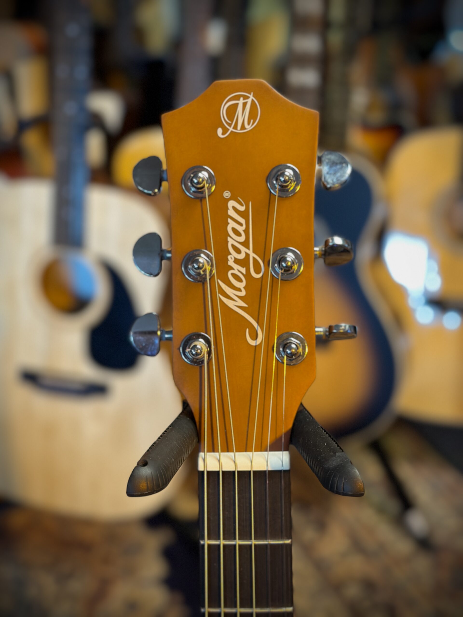 Morgan W09n dlx Western gitaar