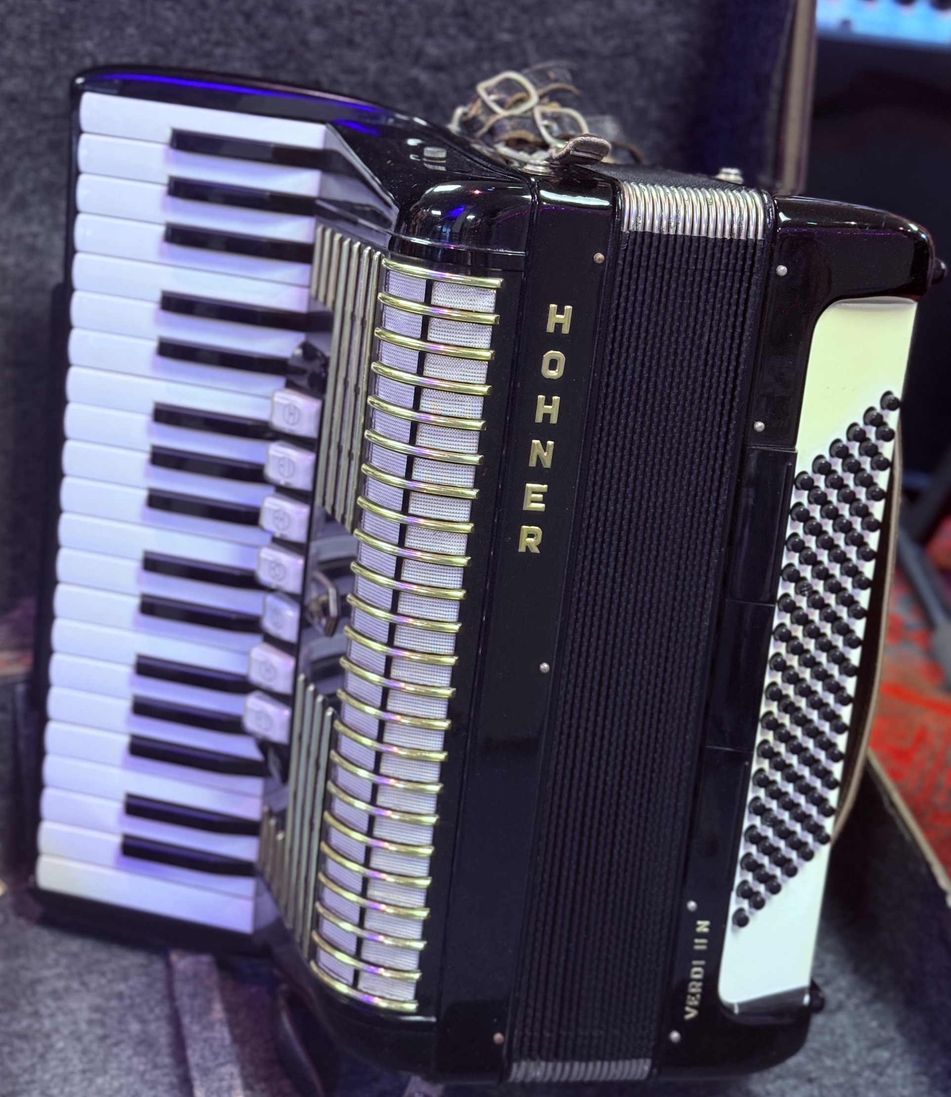 Hohner Verdi II N 96 bas accordeon