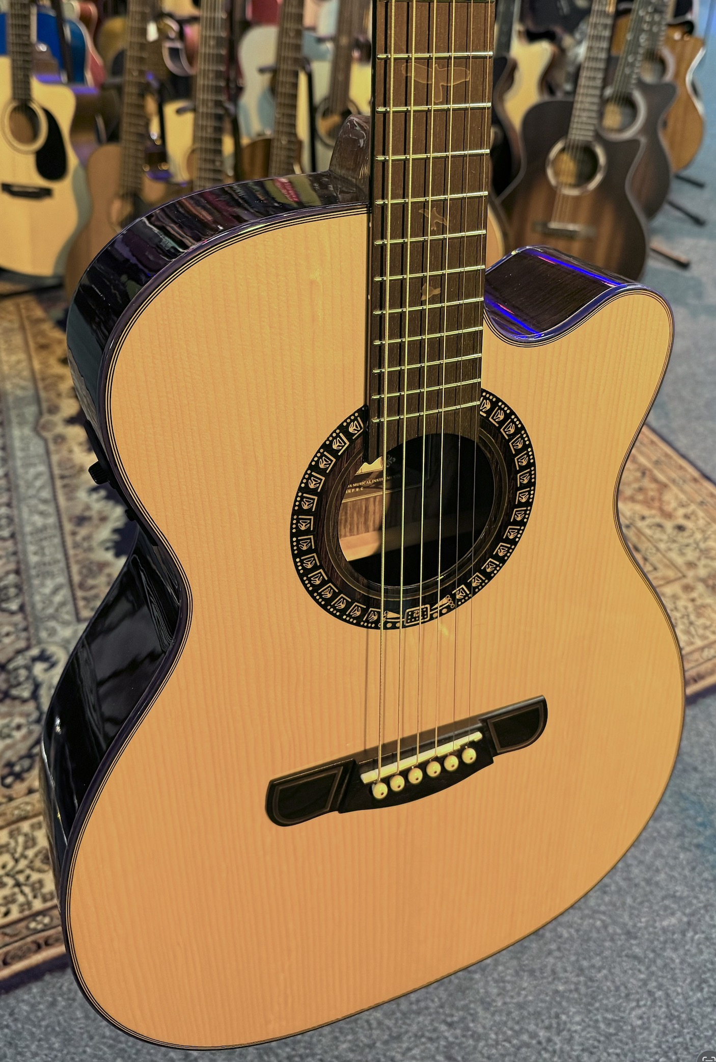 Merida E1-OMCE Western gitaar met element
