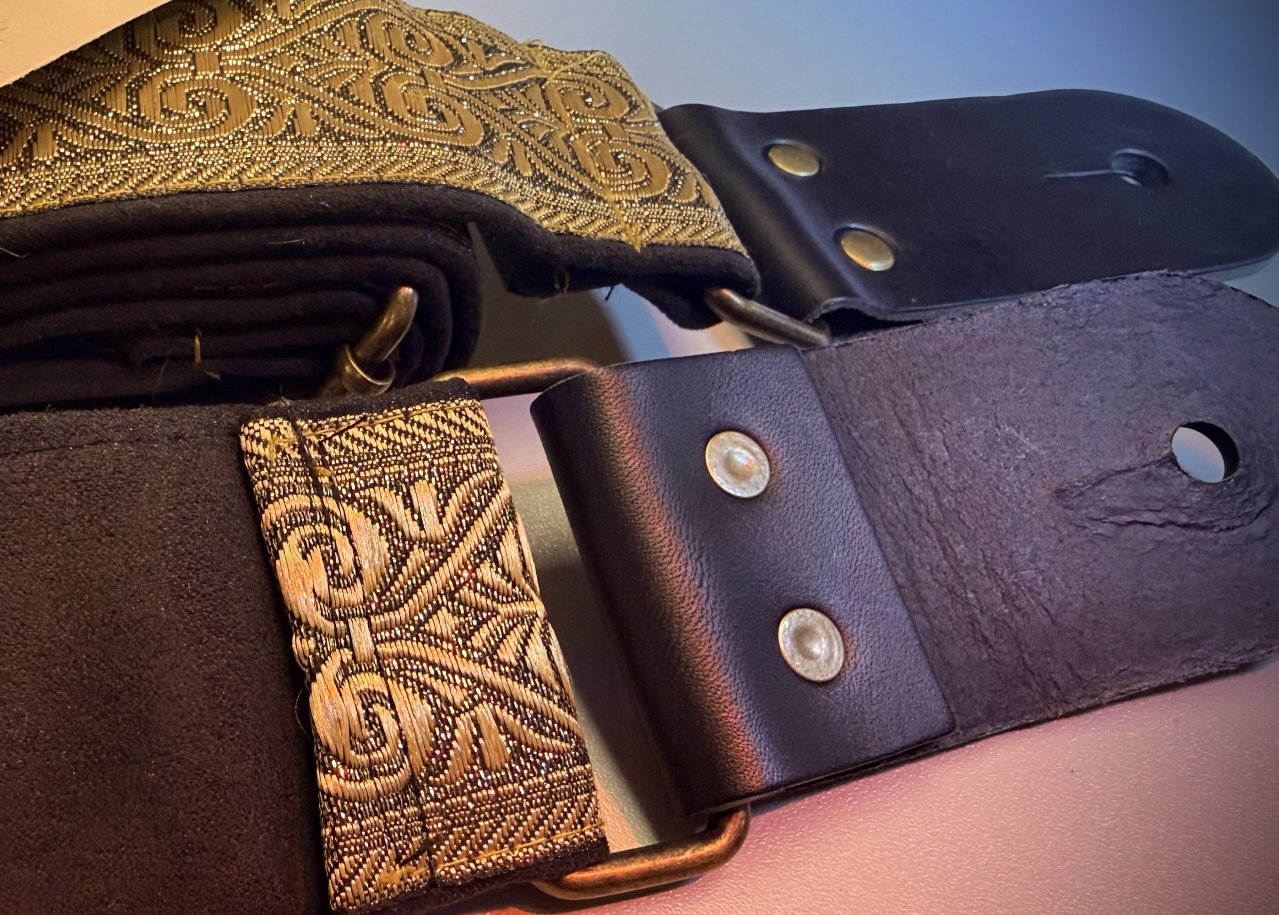 Blackhorn Vintage Gold Strap Lederen gitaarriem