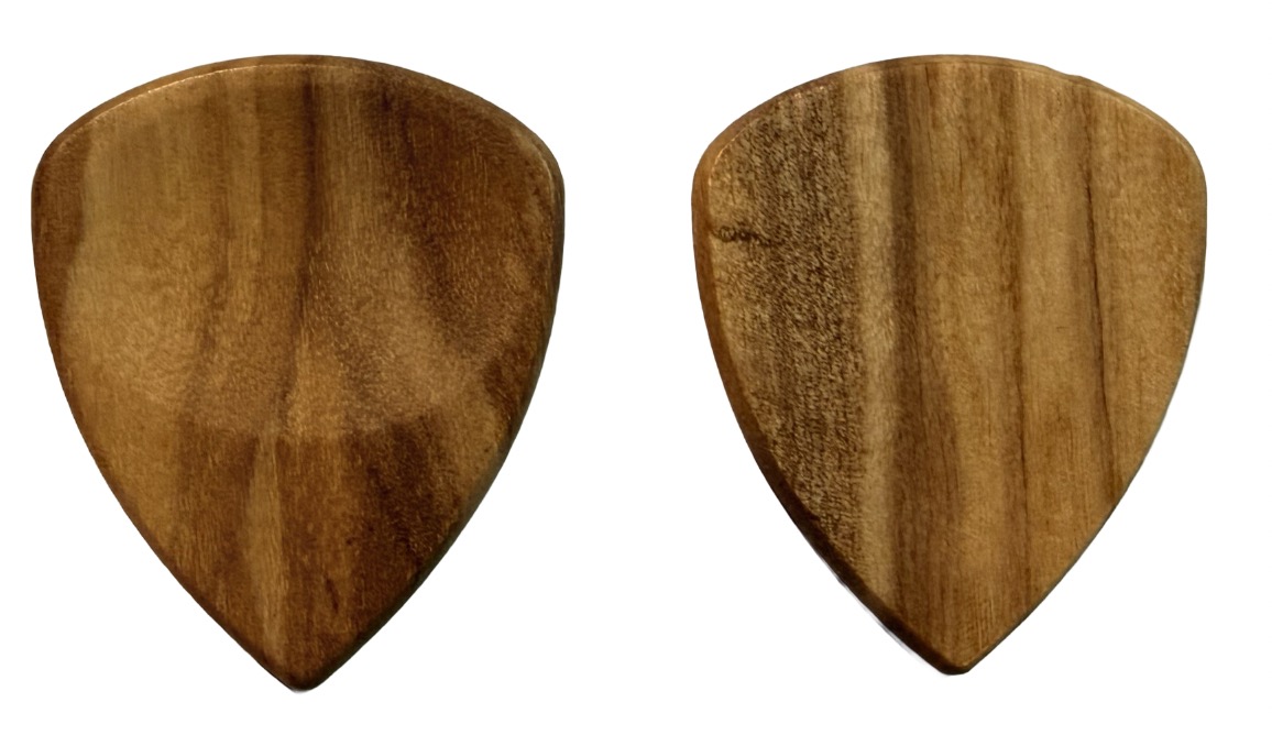 Blackhorn 2.4mm Olijf Houten plectrum