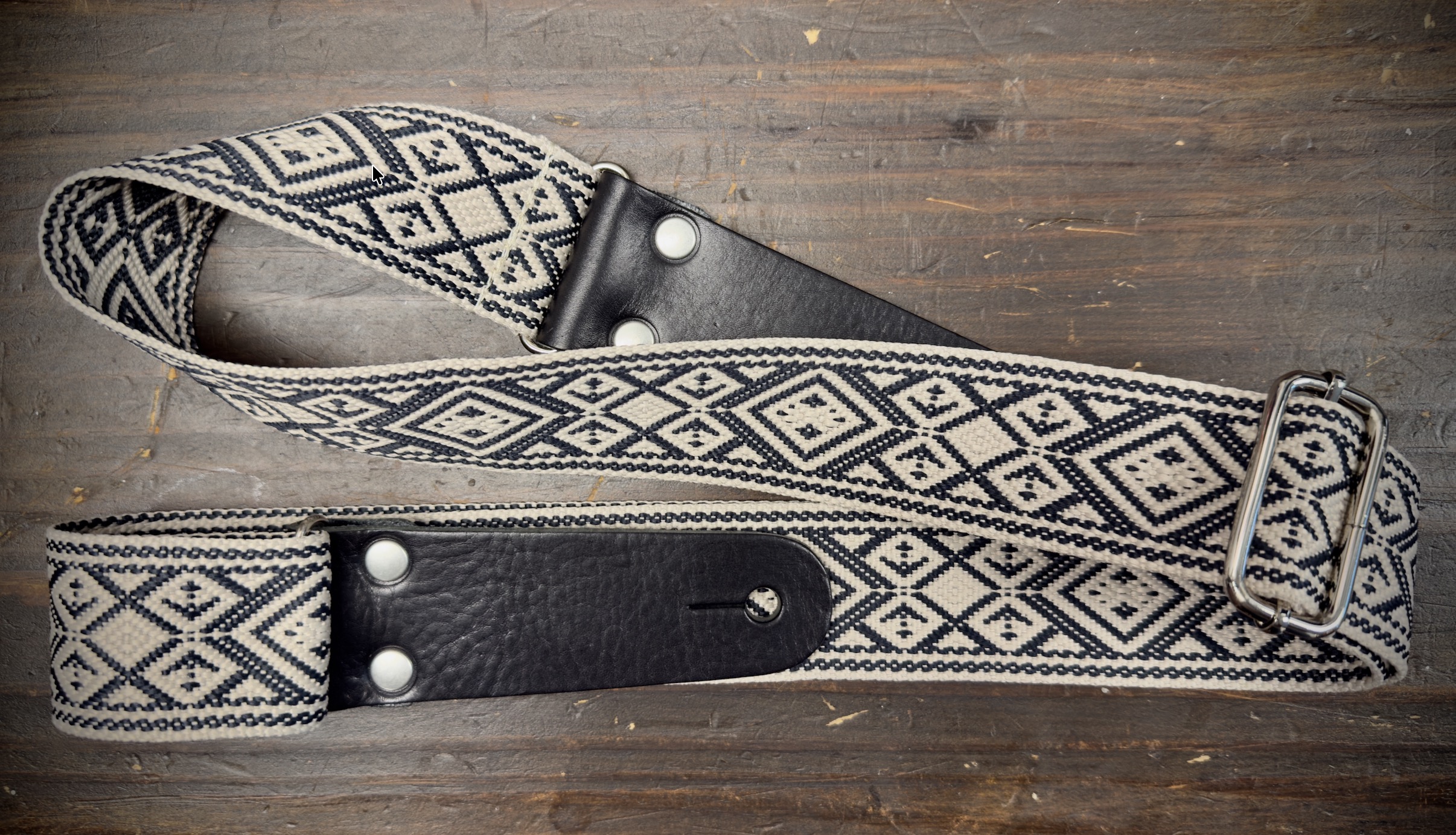 Blackhorn Fantasy woven bk Stoffen gitaarriem