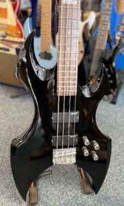 Ltd (Esp) AX104 4 snarige basgitaar