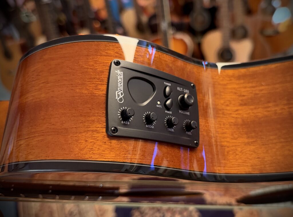 Brunswick BTK50M-LH Western gitaar met element linkshandig