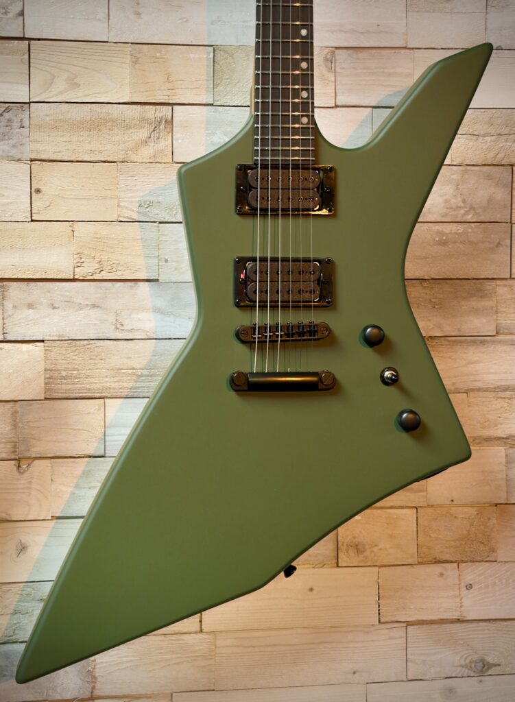 Spira X-400 MGR X-style dlx Electrische gitaar