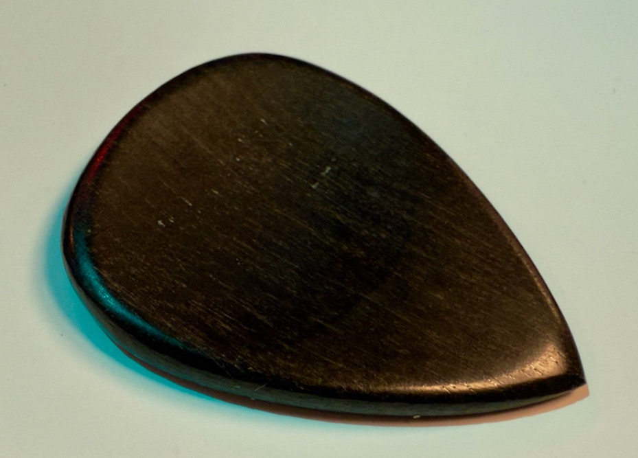 Dugain Ebony 2.6 Ebben houten plectrum